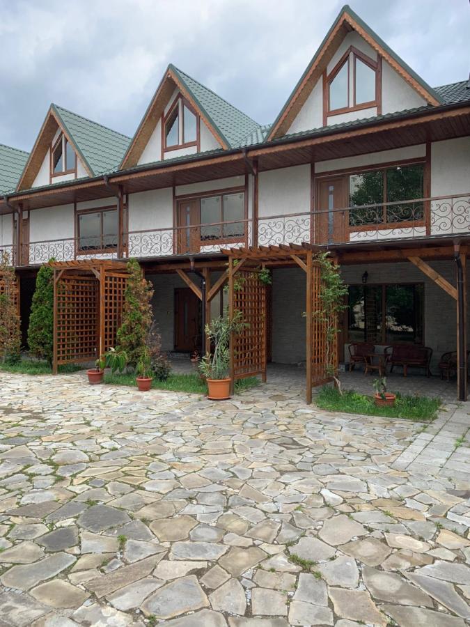 Pensiune Restaurant Rustic Rm Sarat ルムニク・サラト エクステリア 写真